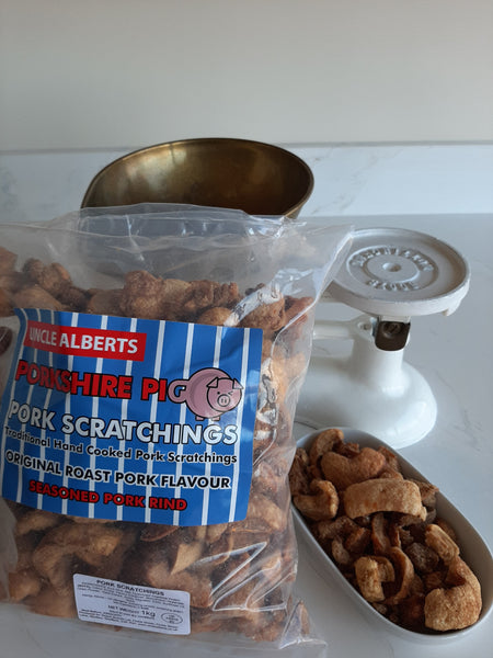 Uncle Alberts Porkshire Pig Pork Scratchings (1x1kilo Bag)